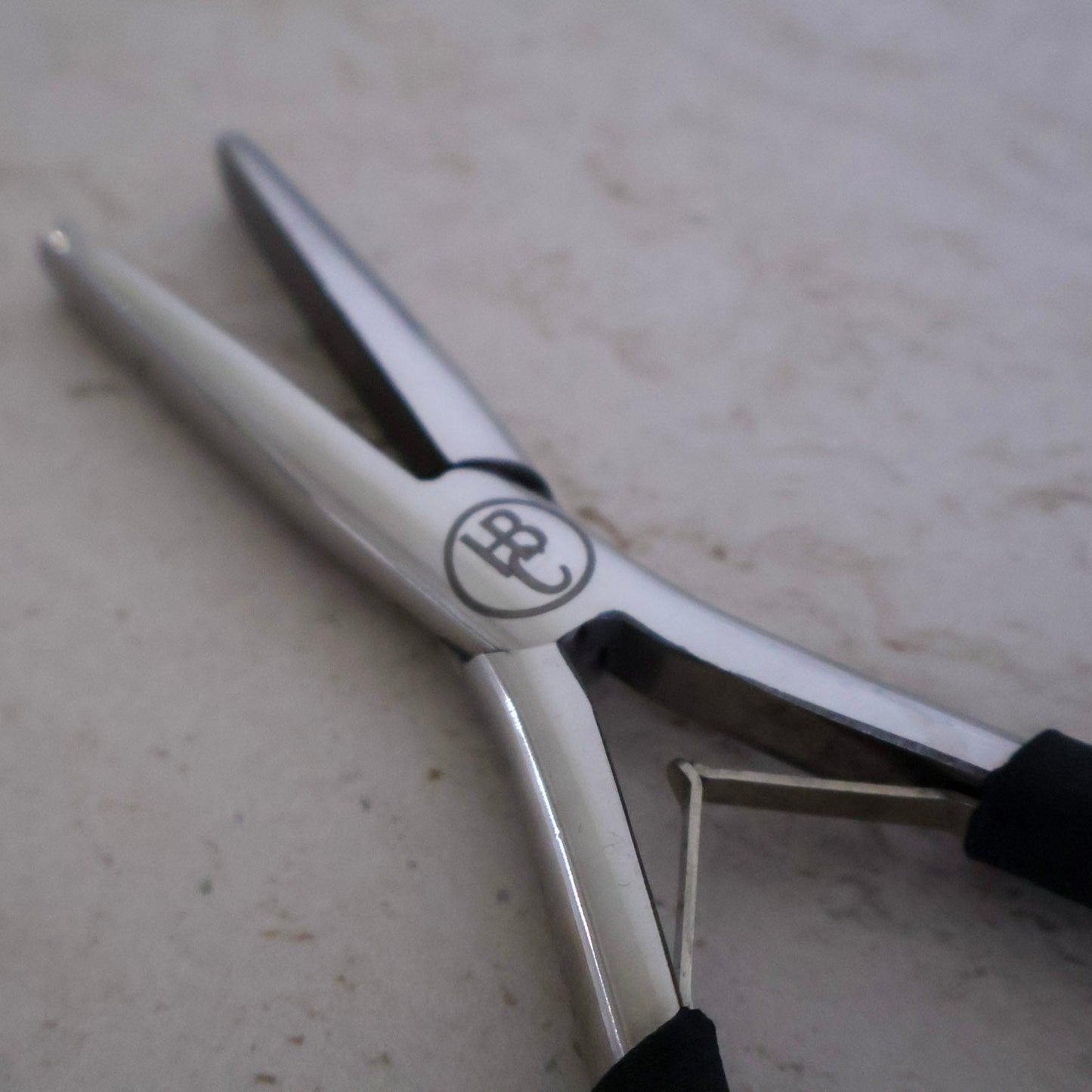The Flat Form Pliers | Keratin Bond Customization Tool